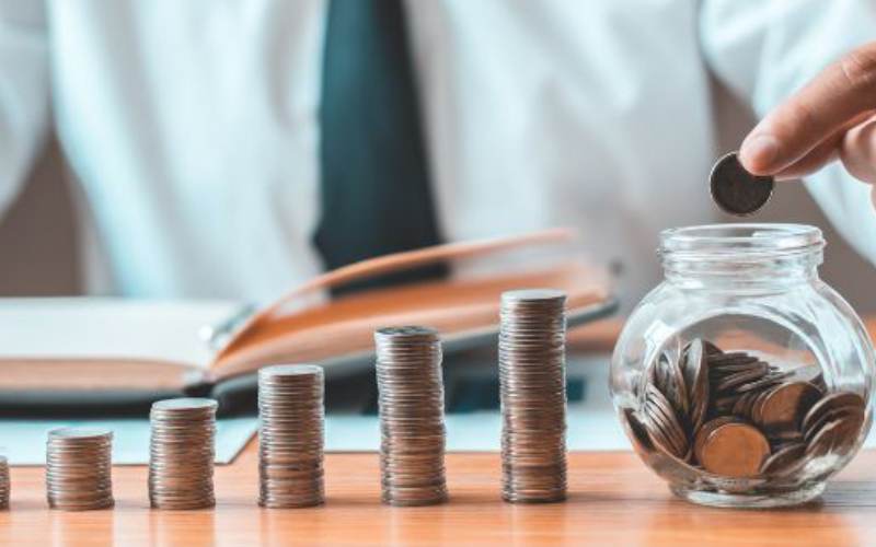 financial planning - rich & wealthy